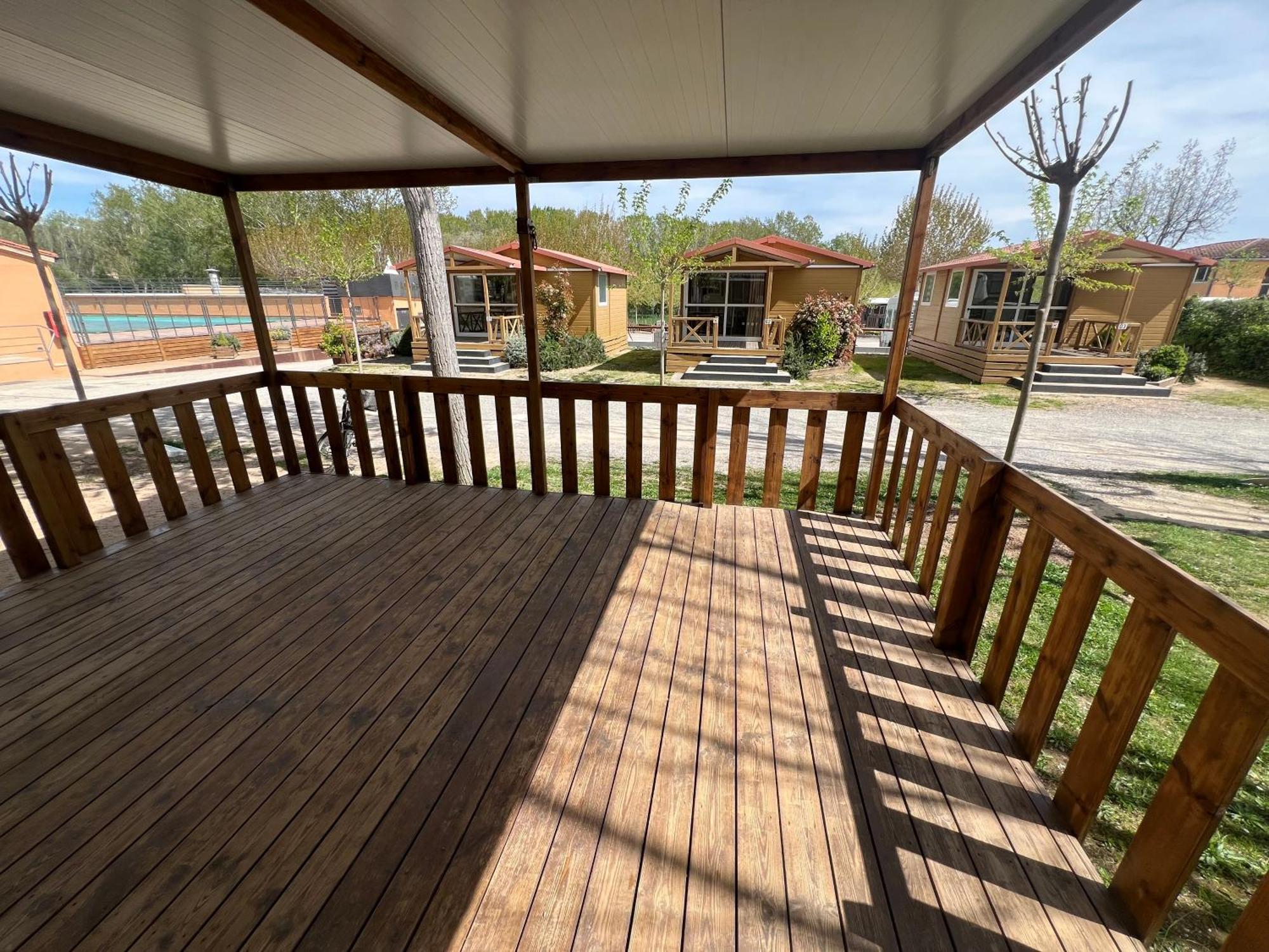 Camping Bungalow El Llac De Banyoles Porqueres Екстер'єр фото